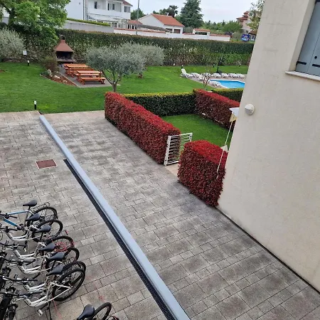 Premium Maj **** פורץ