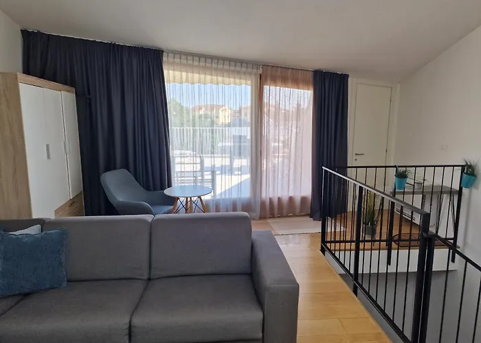 Premium Maj **** * ポレッチ